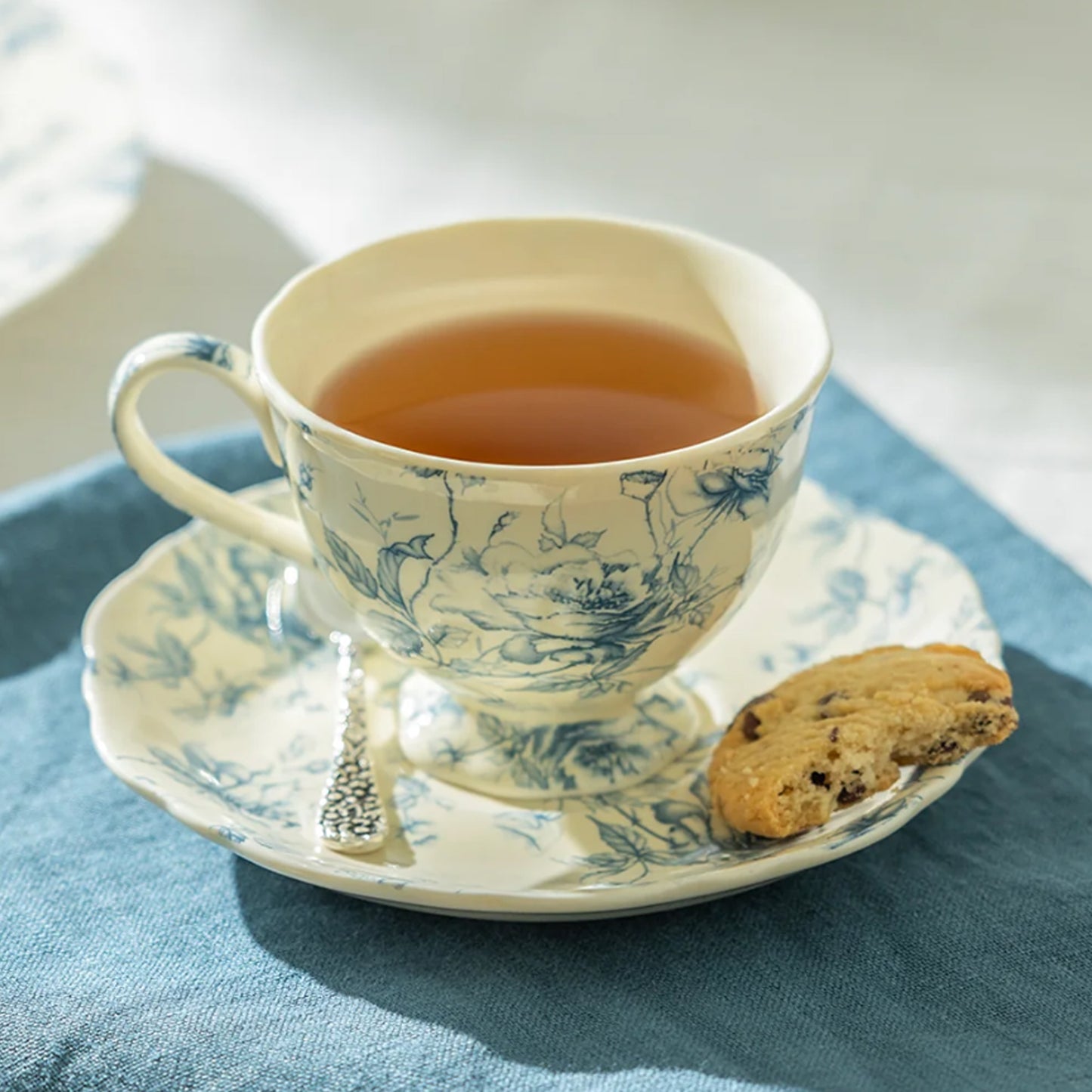 White & Blue Rose Toile Porcelain Tea Cup and Saucer Set